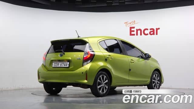 Toyota Prius C