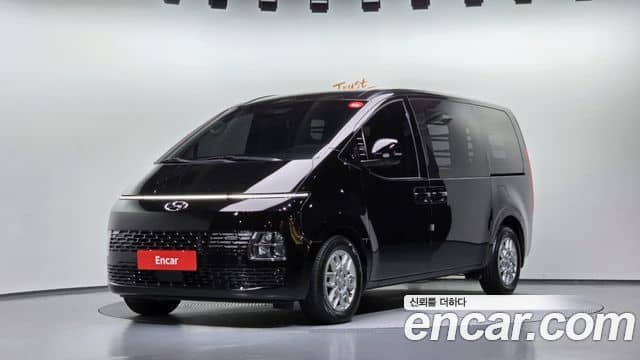 Hyundai Staria