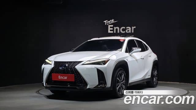 Lexus UX250h