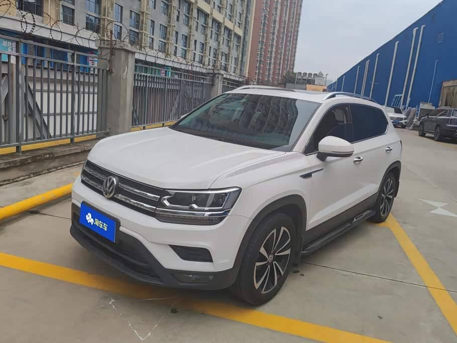 Volkswagen Tharu