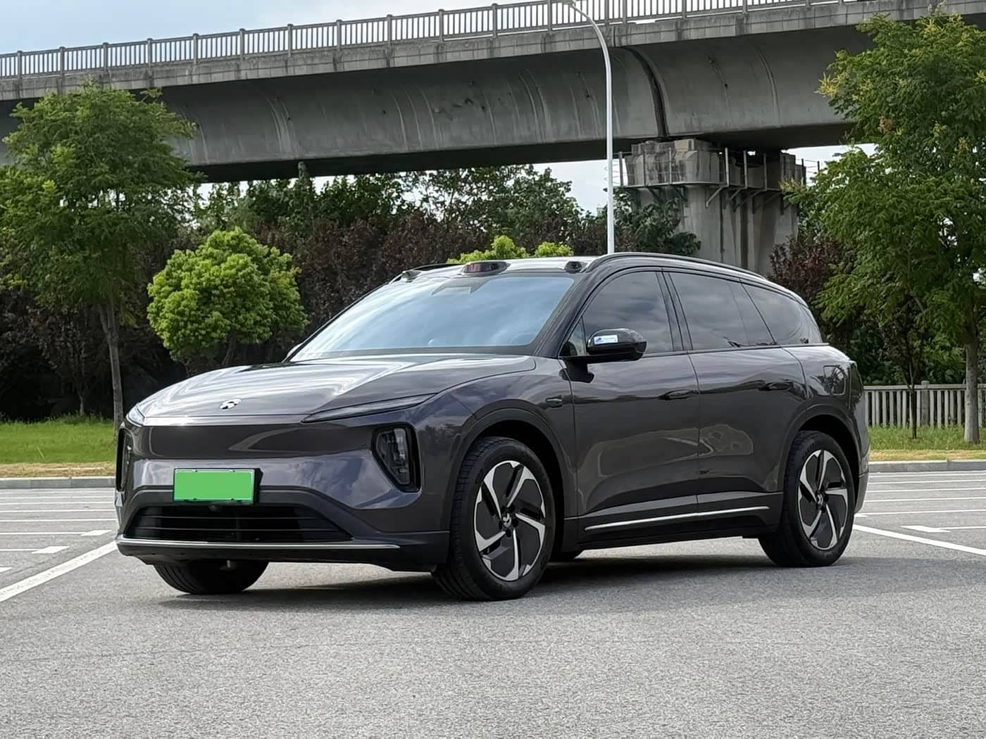 NIO ES6