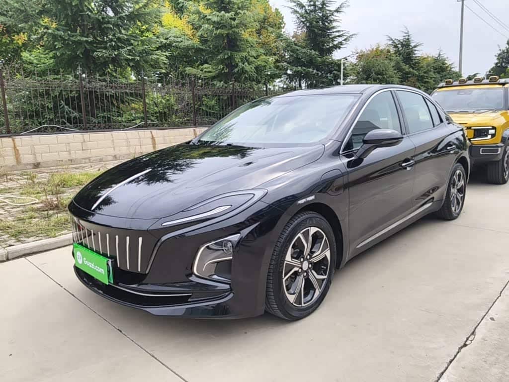 Hongqi E-QM5