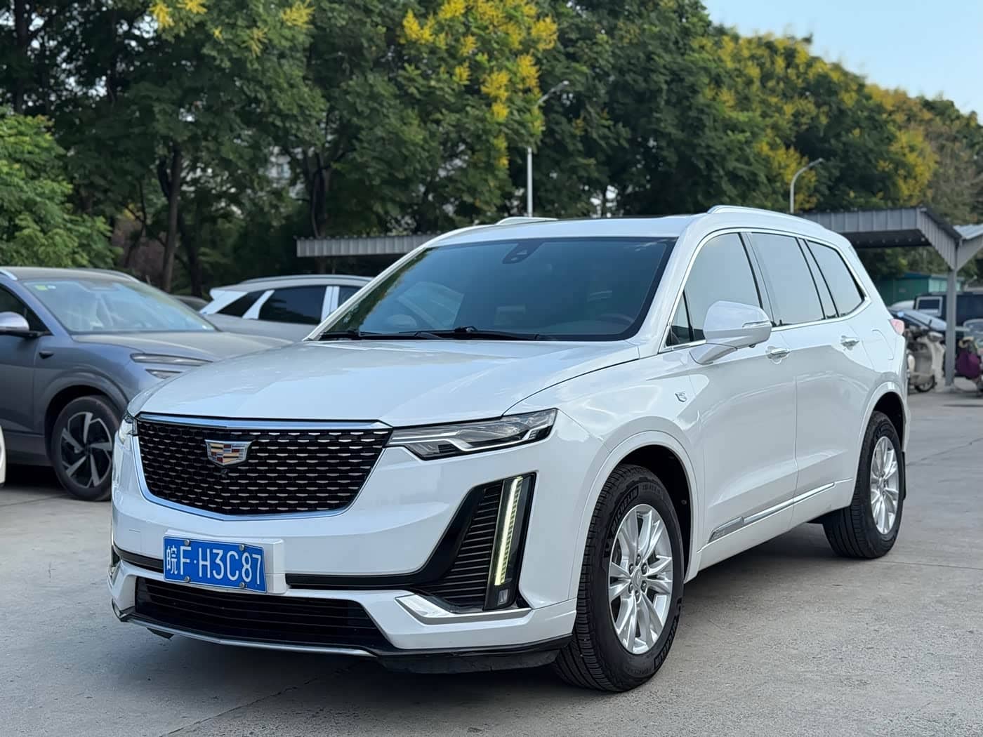 Cadillac XT6