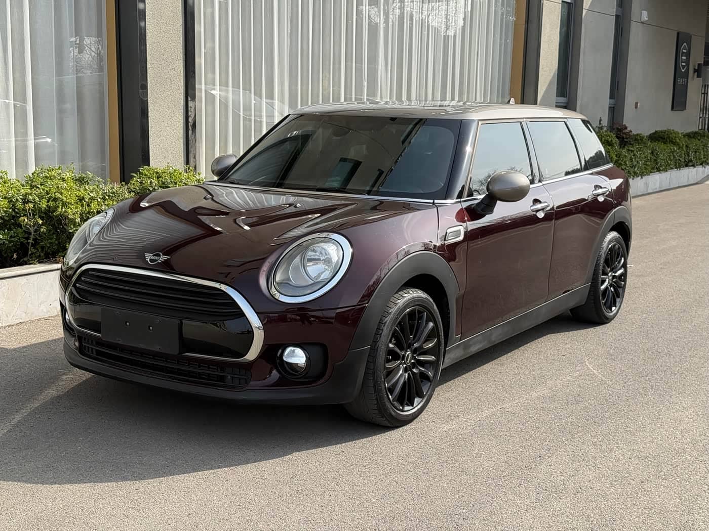 MINI CLUBMAN