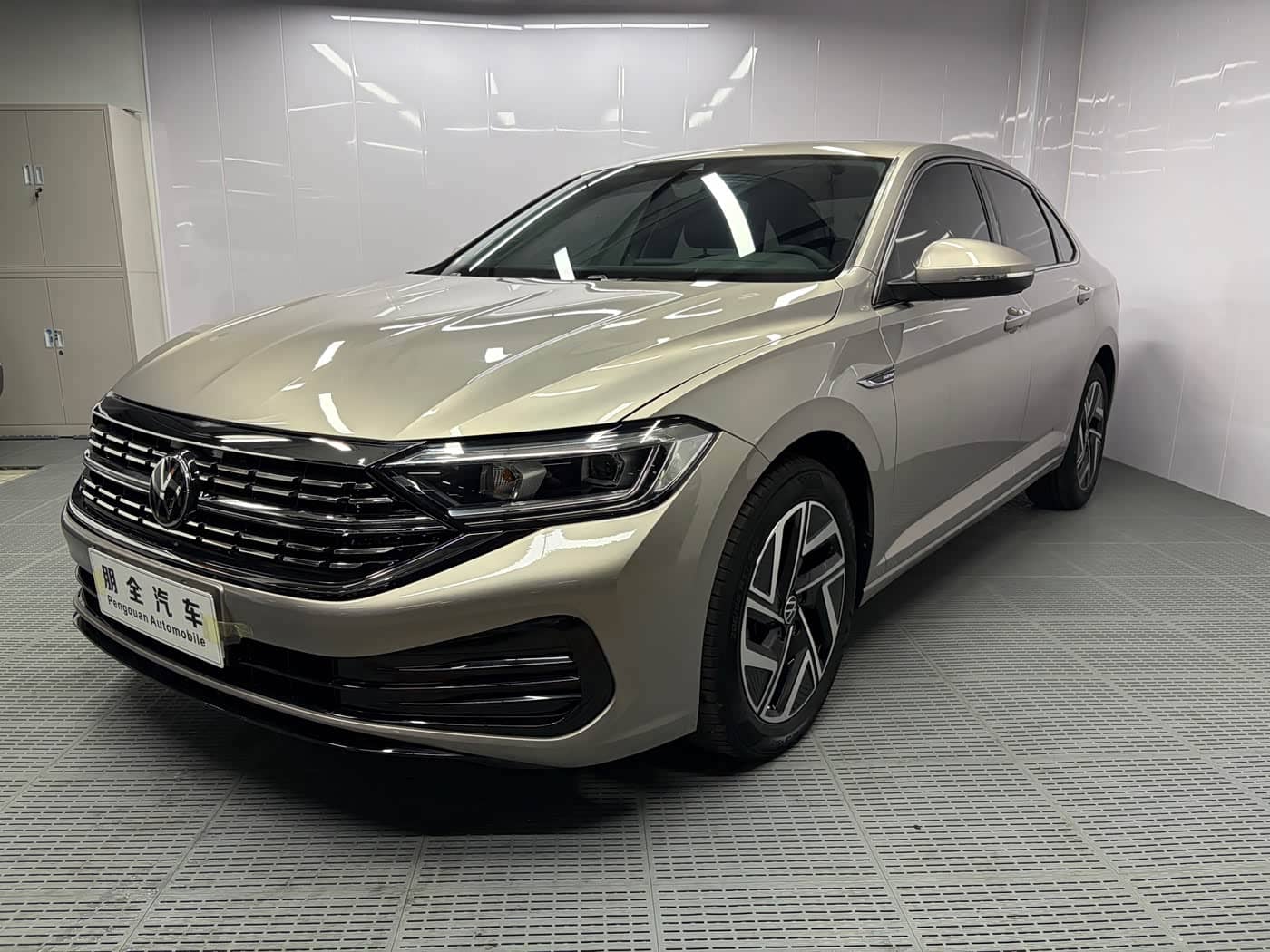 Volkswagen Sagitar