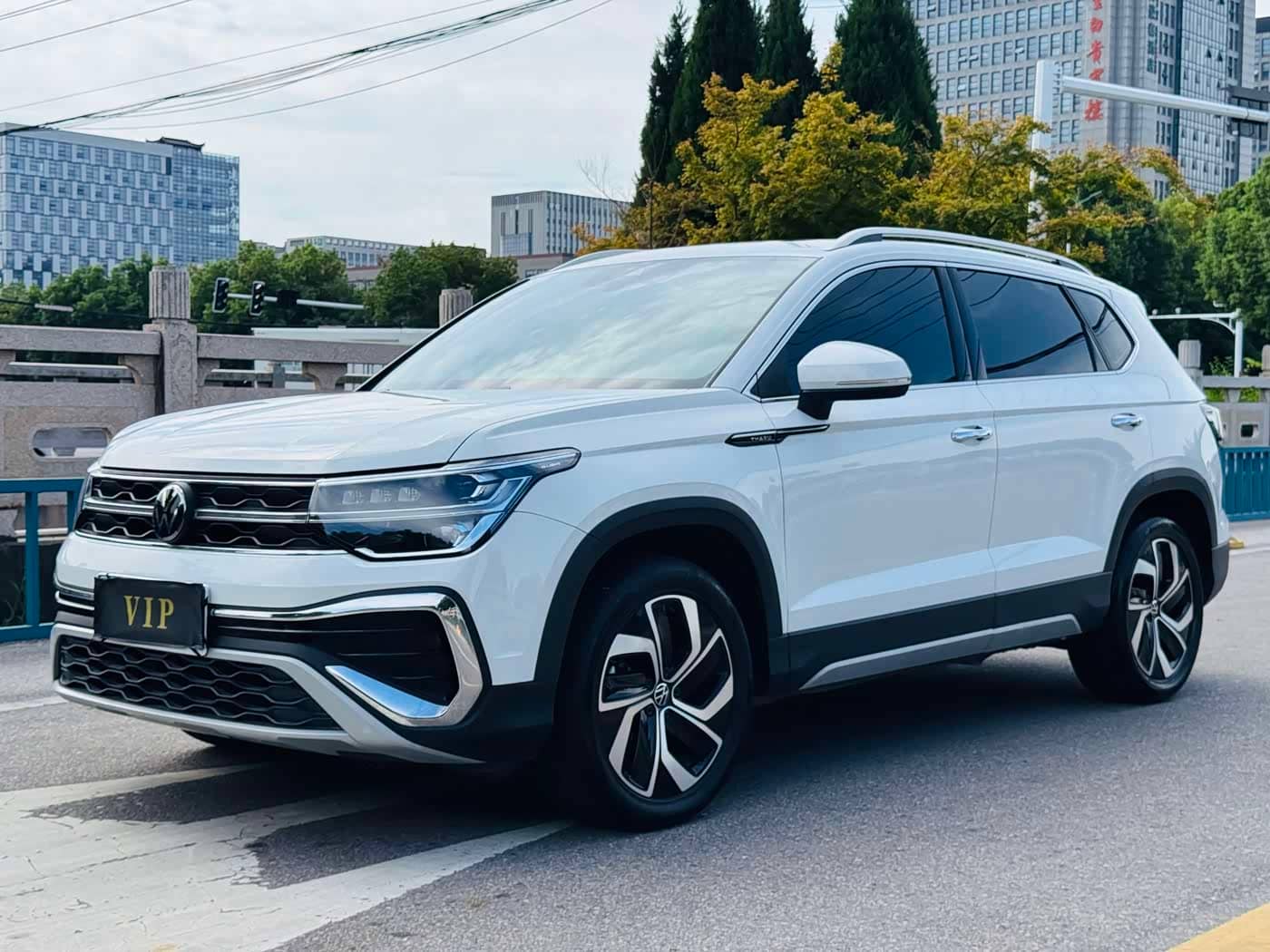 Volkswagen Tharu