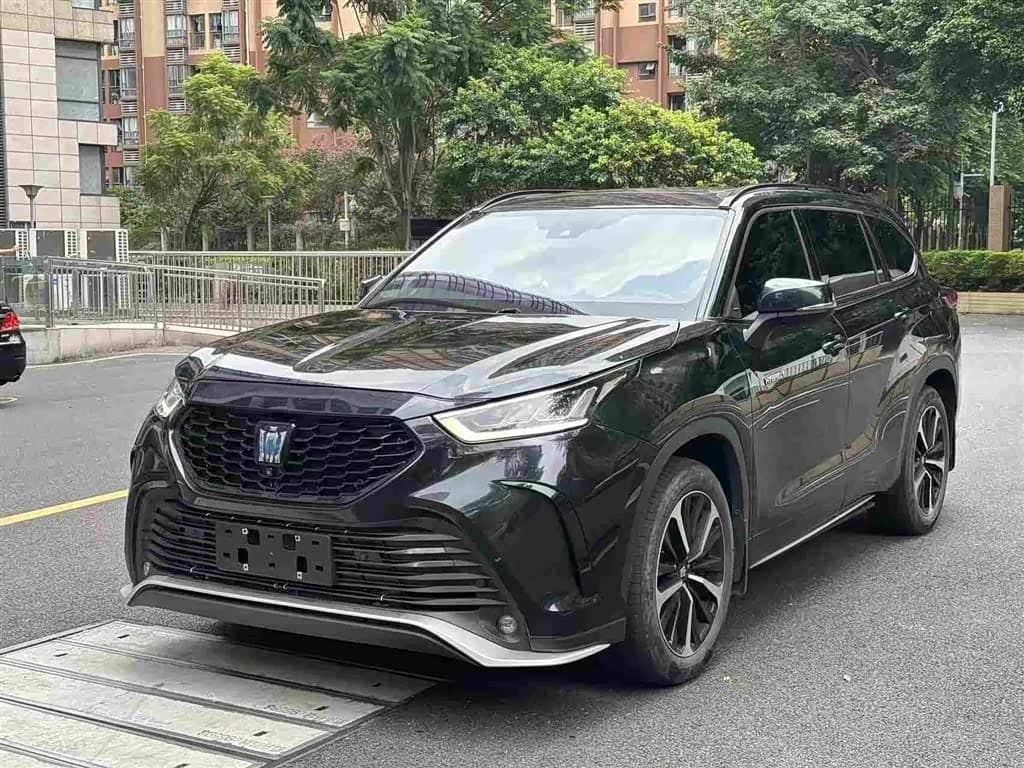 Toyota Crown Kluger