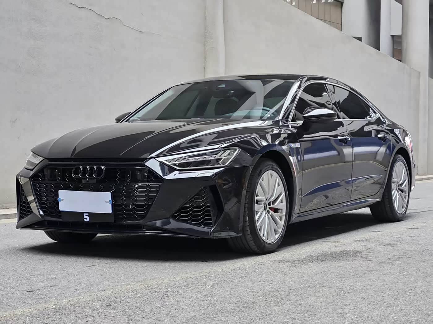 Audi A7L