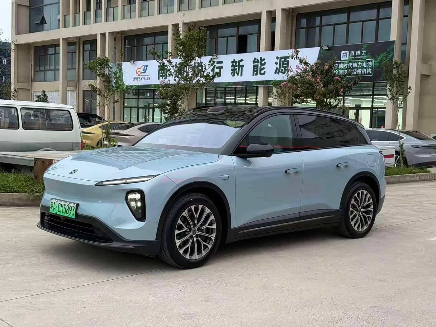 NIO ES6