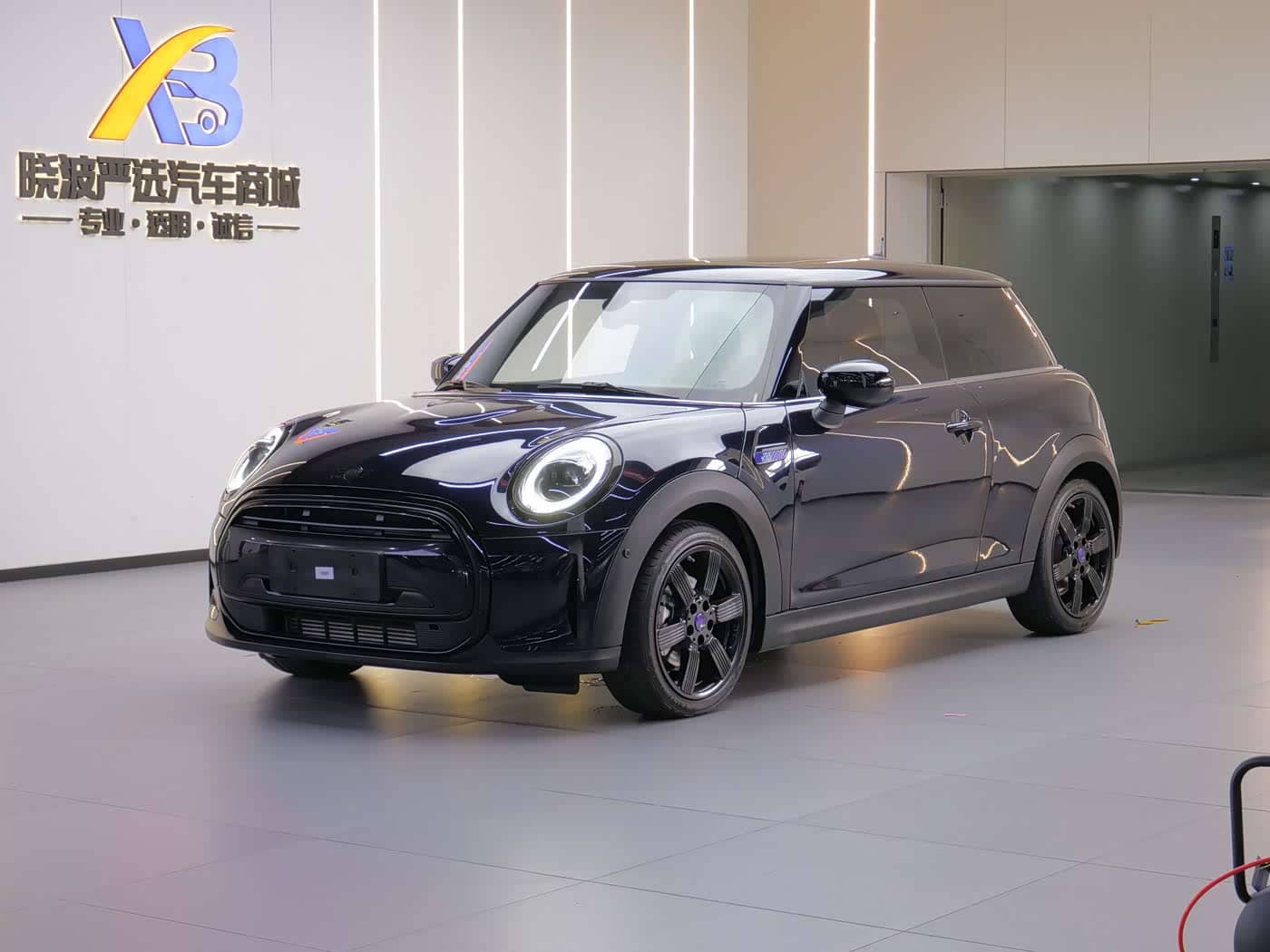 MINI MINI