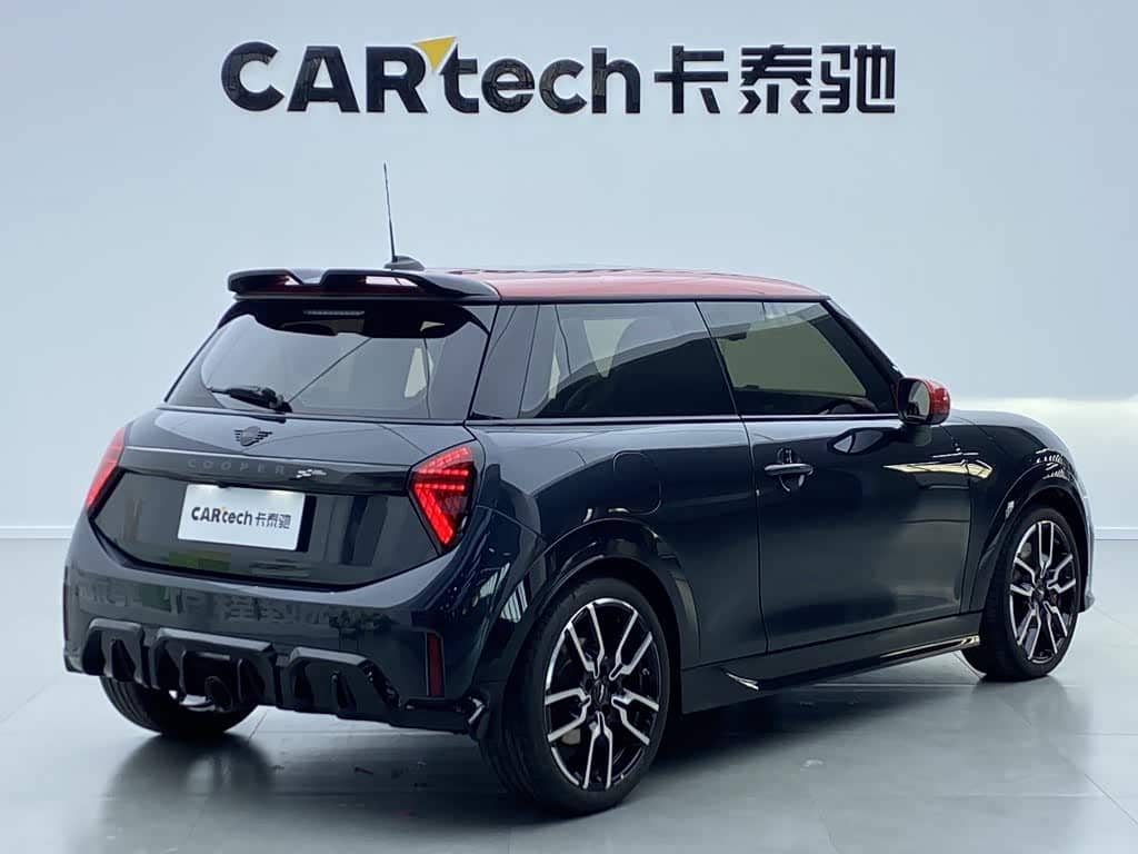 MINI JCW