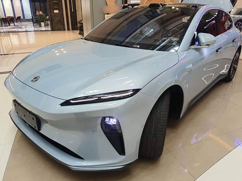 NIO ET5T