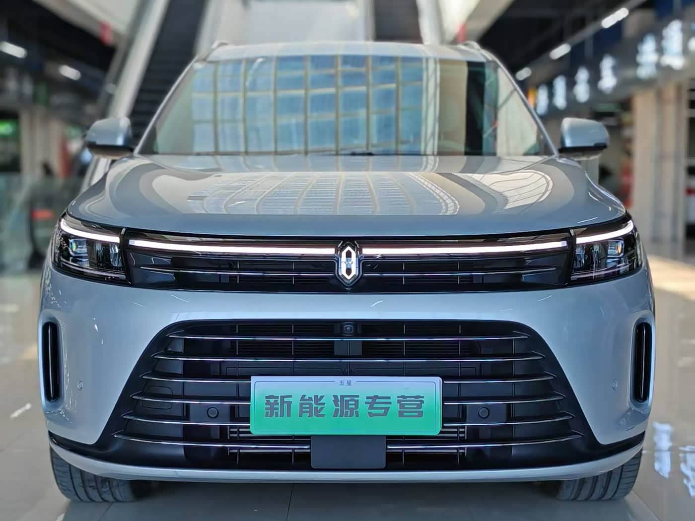 AITO Wenjie AITO M7