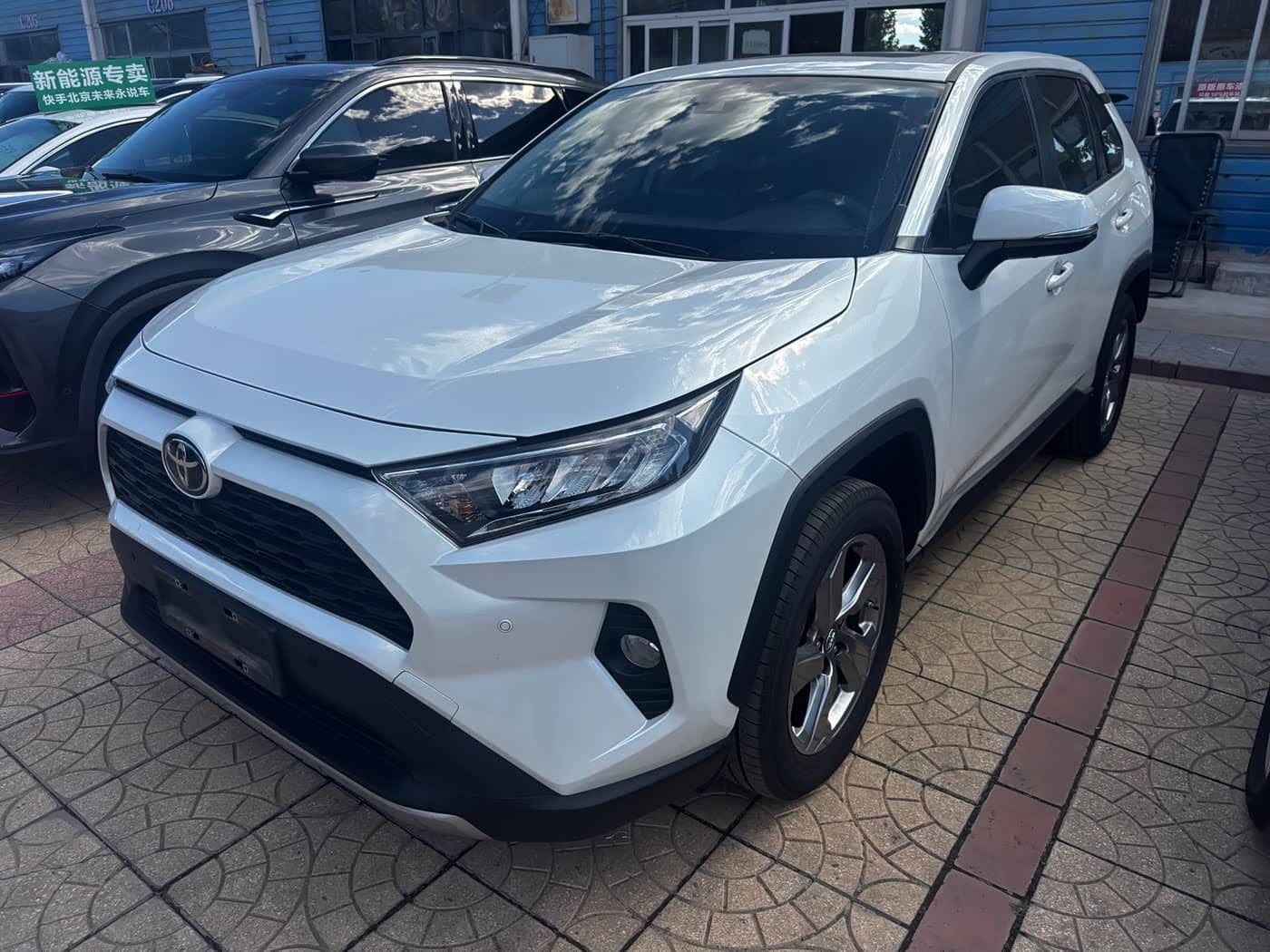 Toyota RAV4 Rongfang
