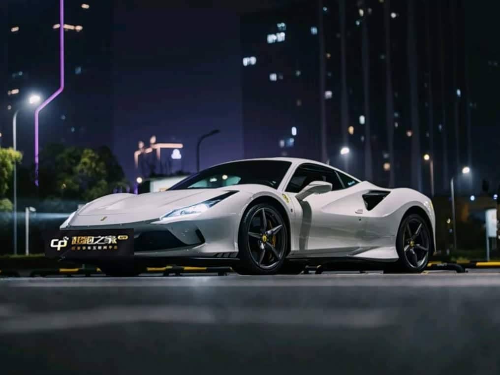 Ferrari F8