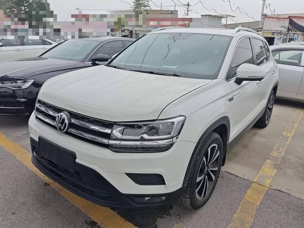 Volkswagen Tharu