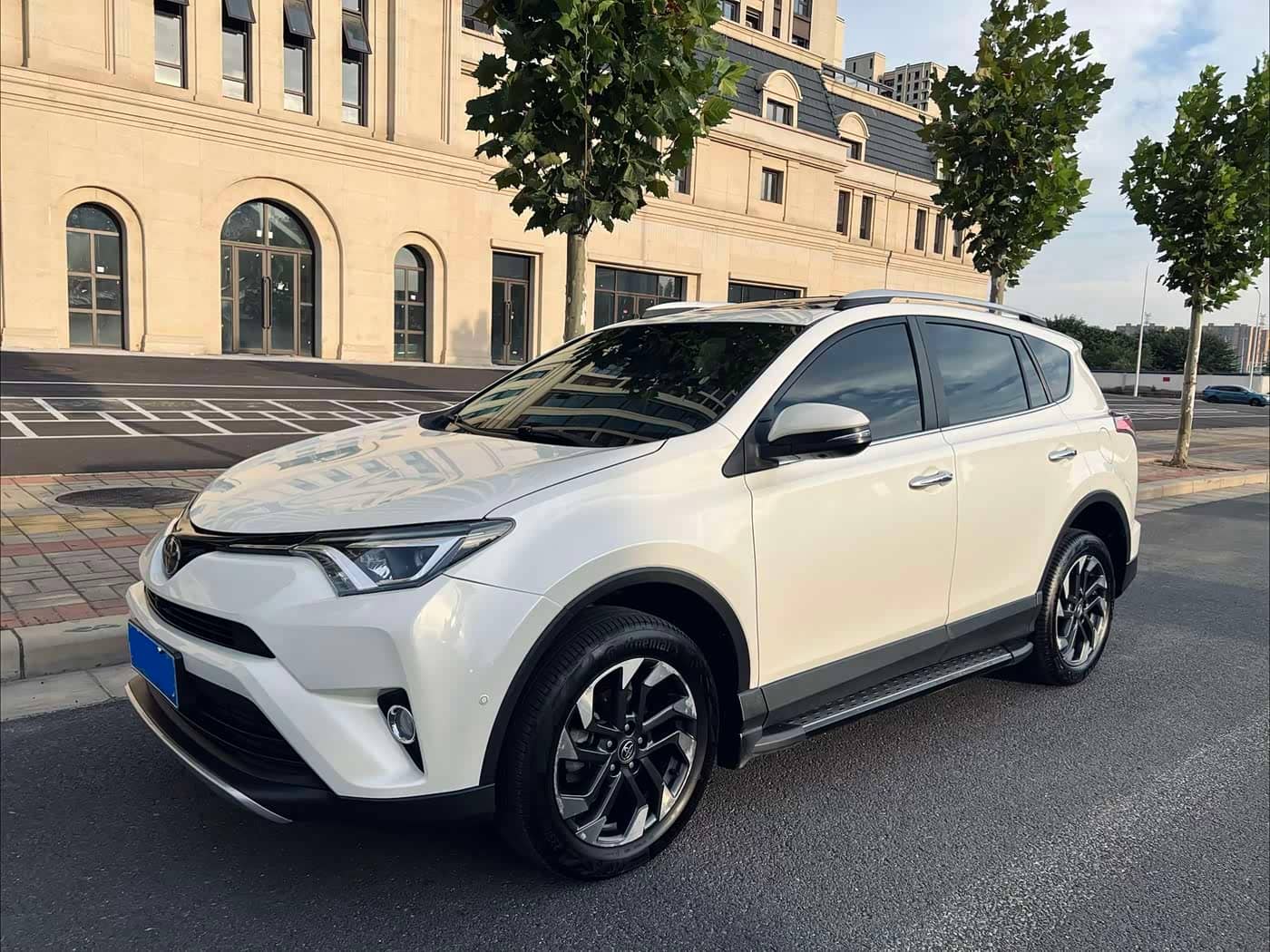 Toyota RAV4 Rongfang