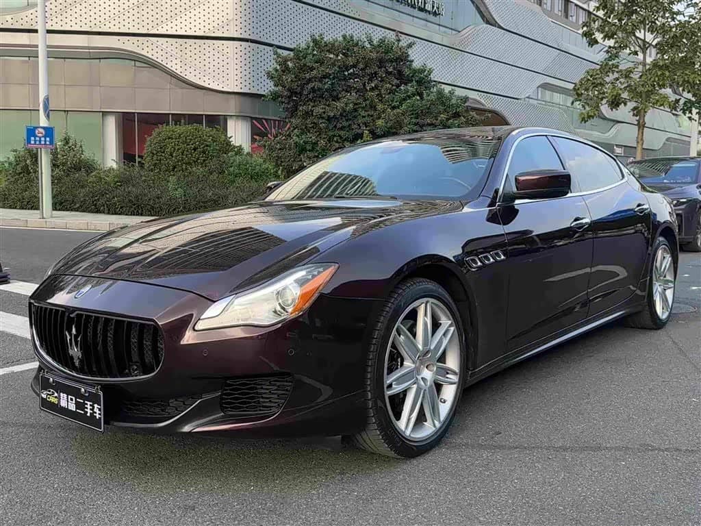 Maserati Quattroporte