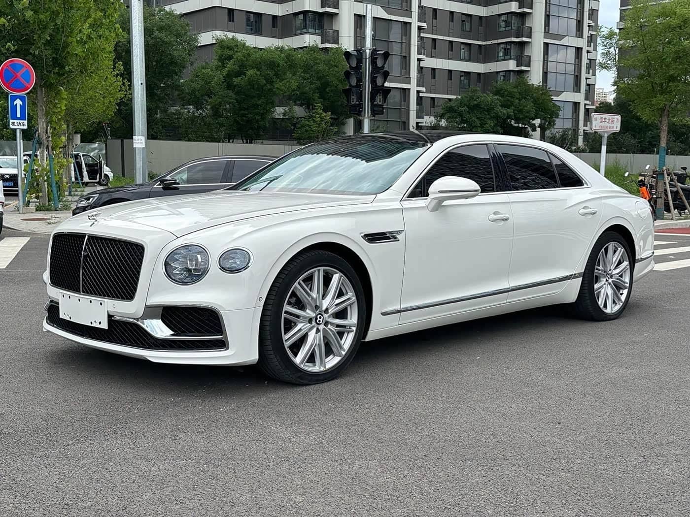Bentley Flying Spur Plug-in Hybrid