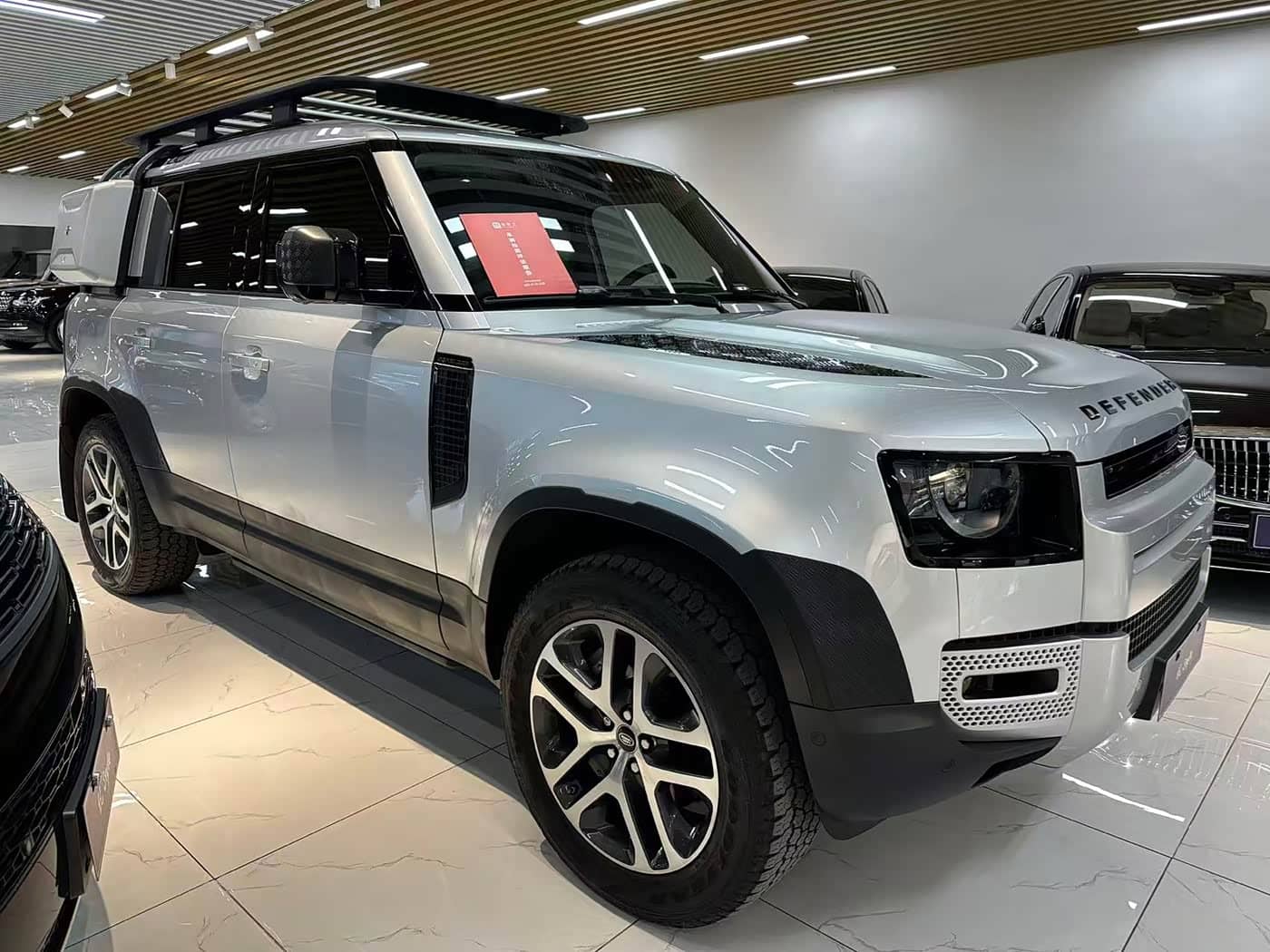 Land Rover Defender