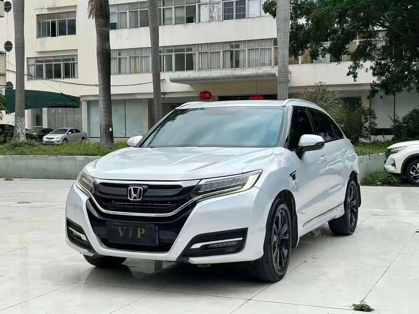 Honda UR-V