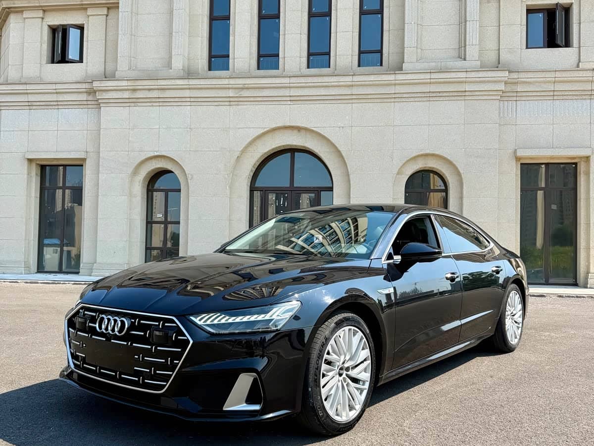Audi A7L