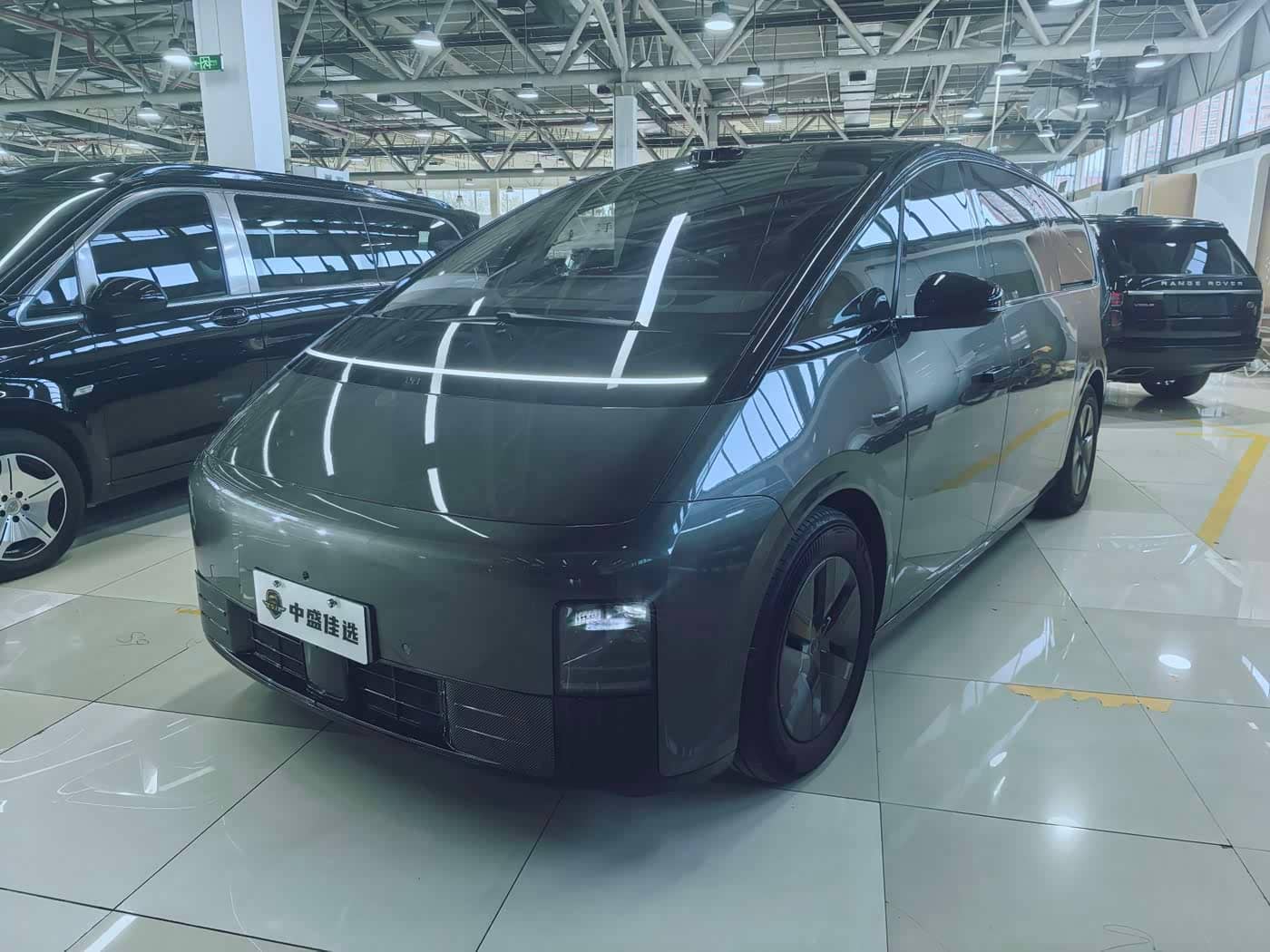 Li Auto MEGA