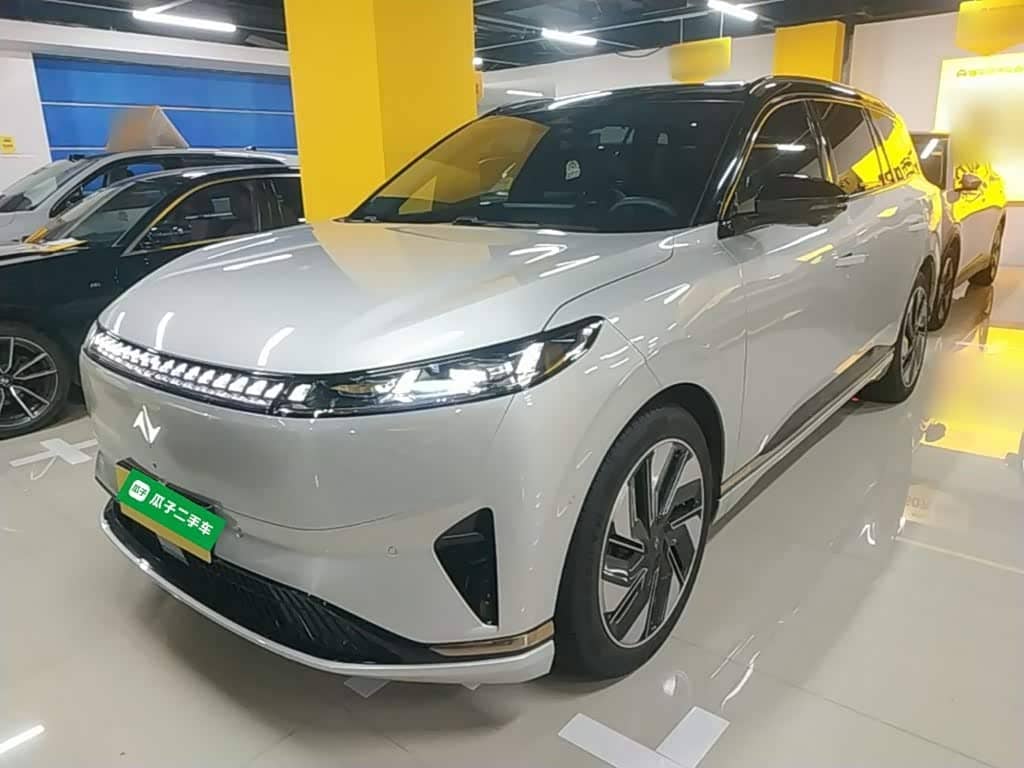 Dongfeng Yipai eπ008