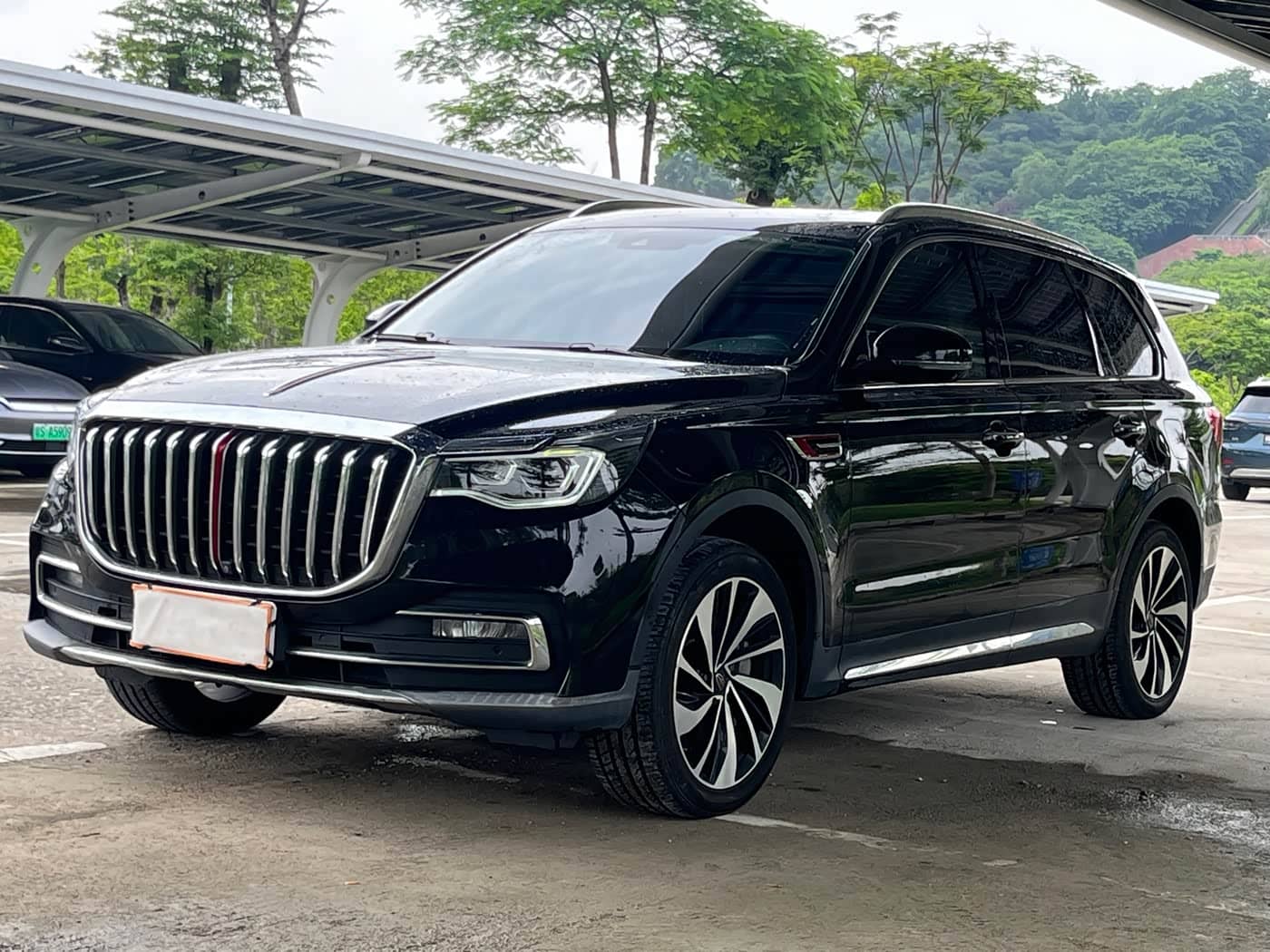 Hongqi HS7