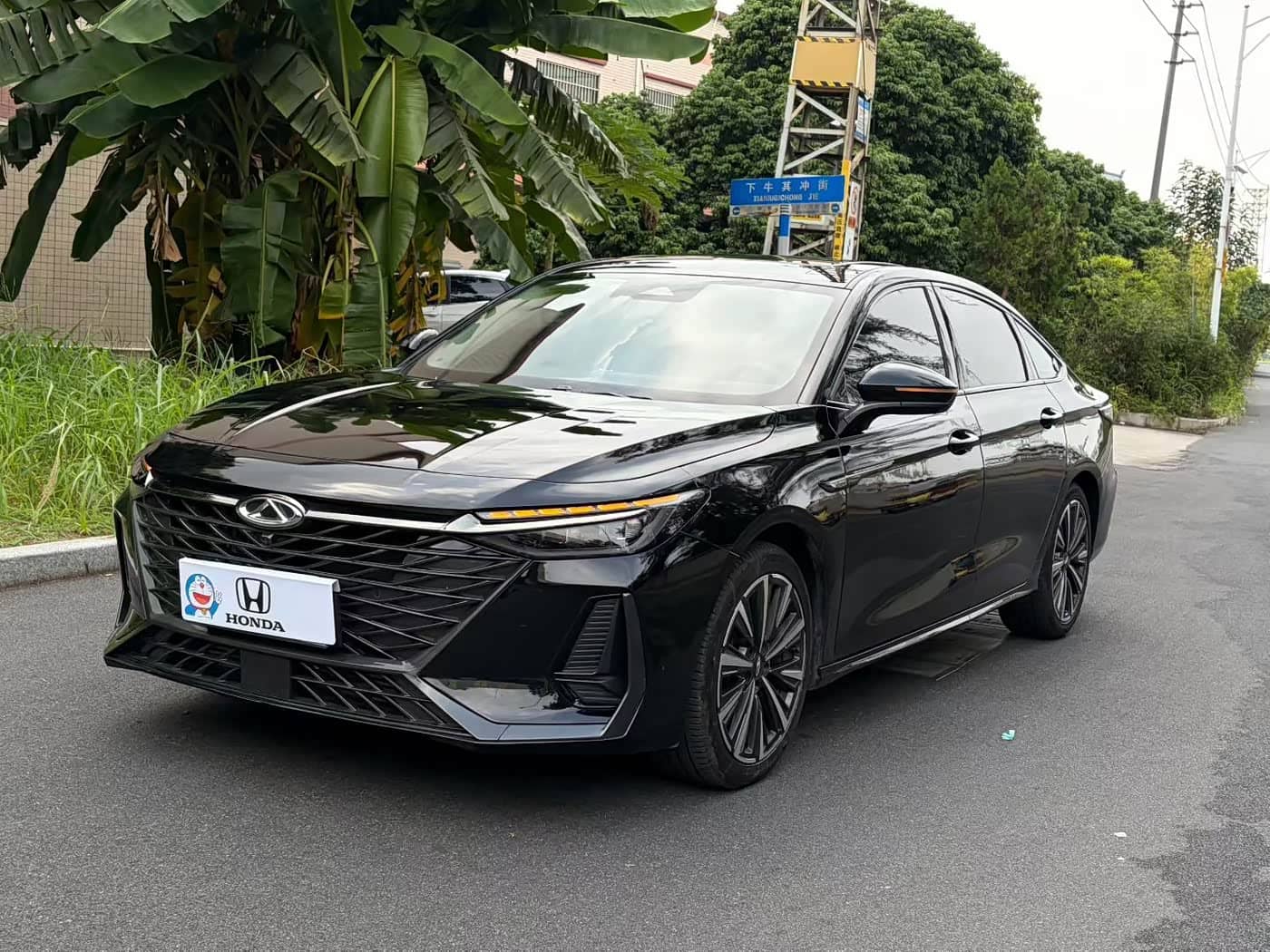Chery Arrizo 8