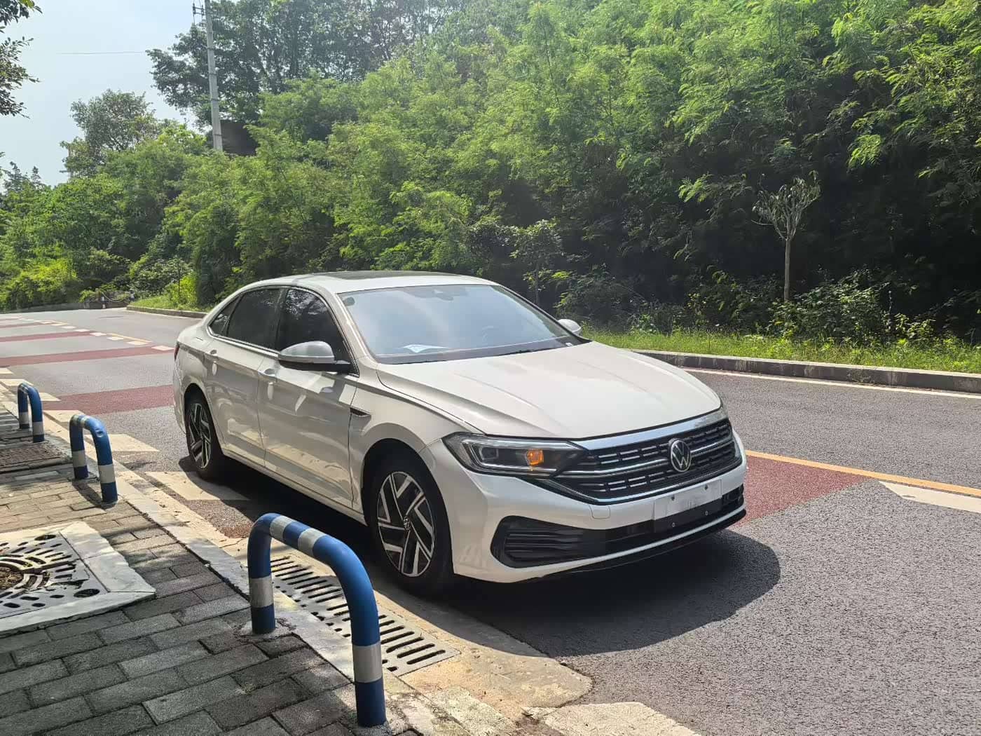 Volkswagen Sagitar
