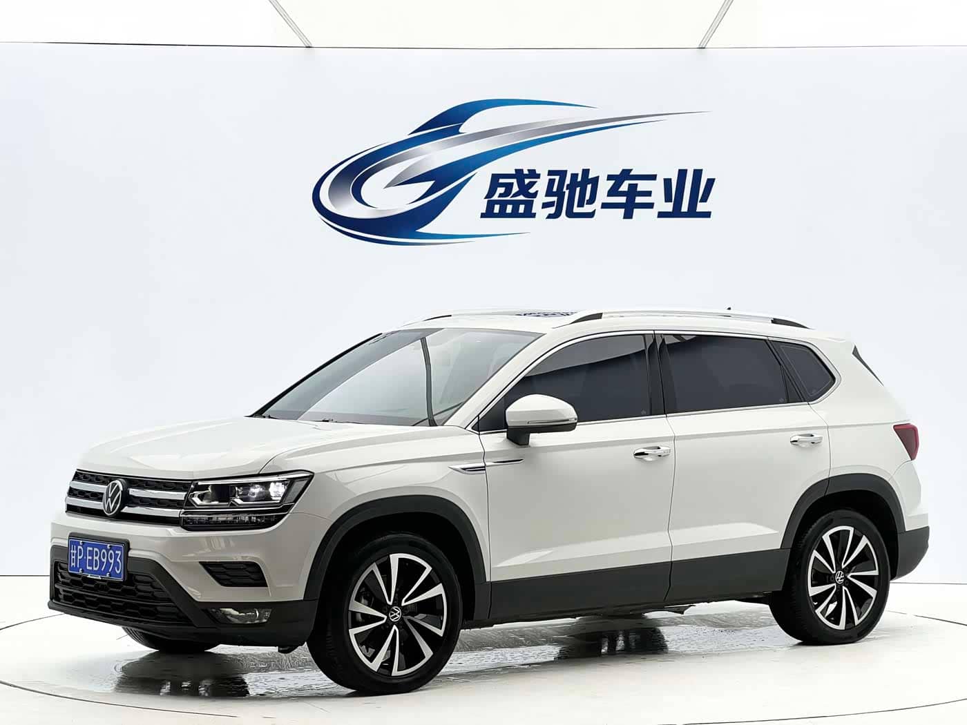 Volkswagen Tharu