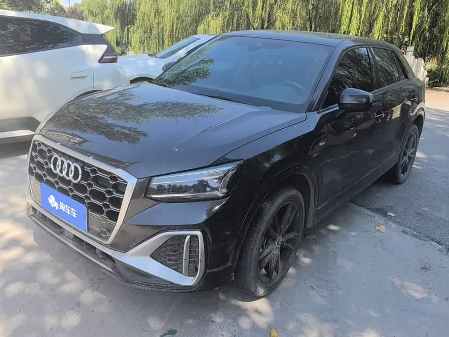 Audi Q2L
