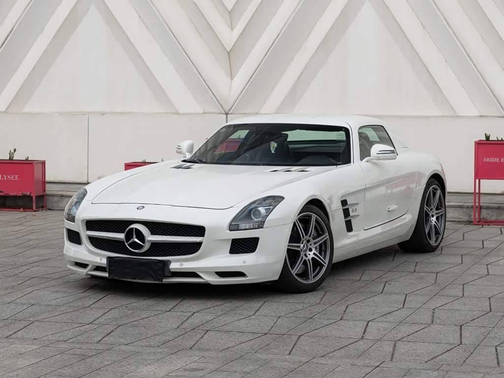 Mercedes-Benz SLS AMG