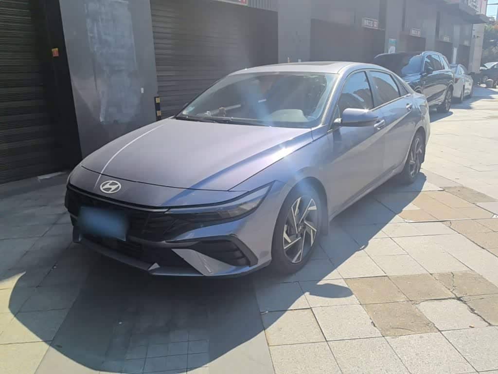 Hyundai Elantra