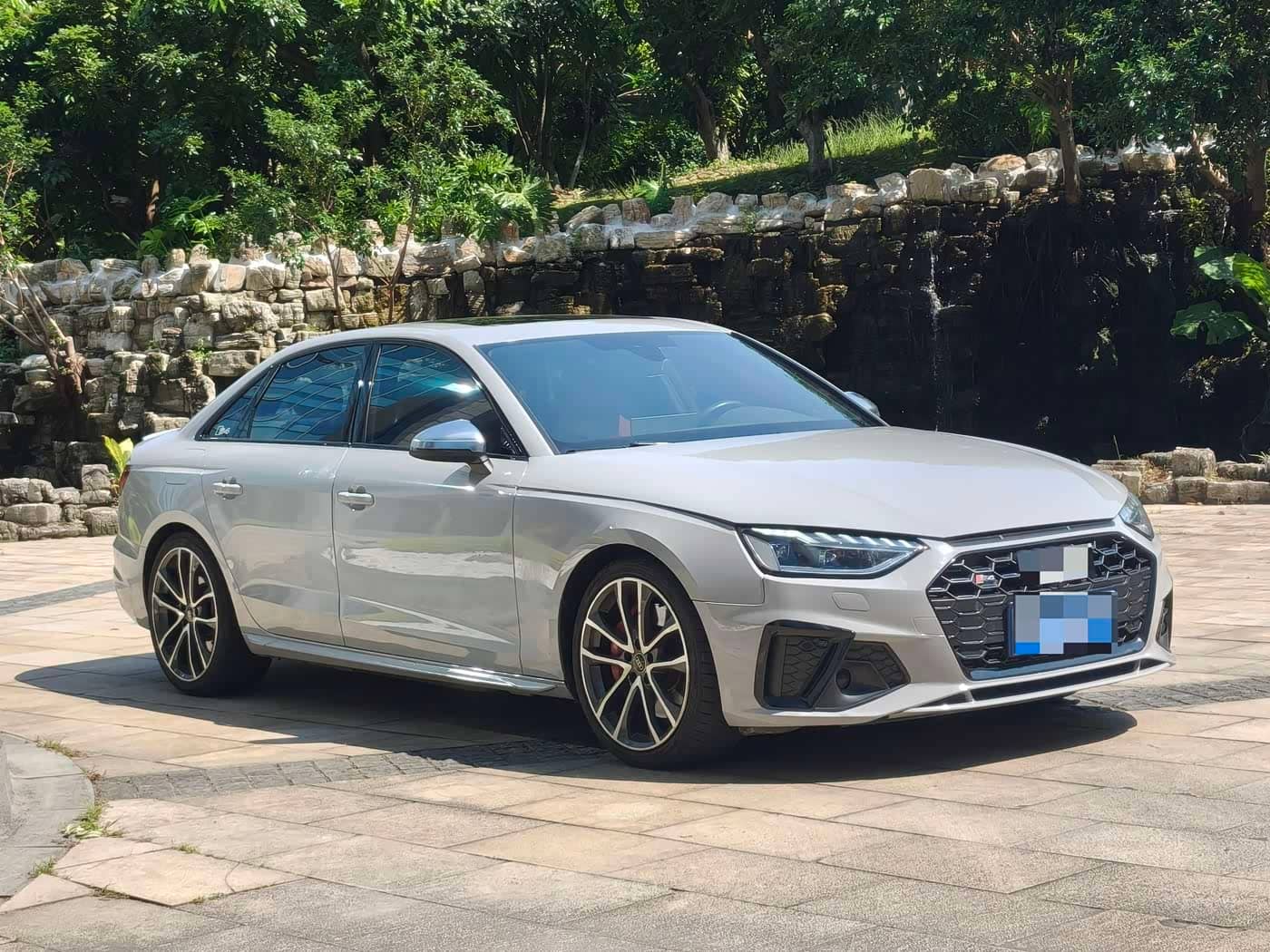 Audi S4