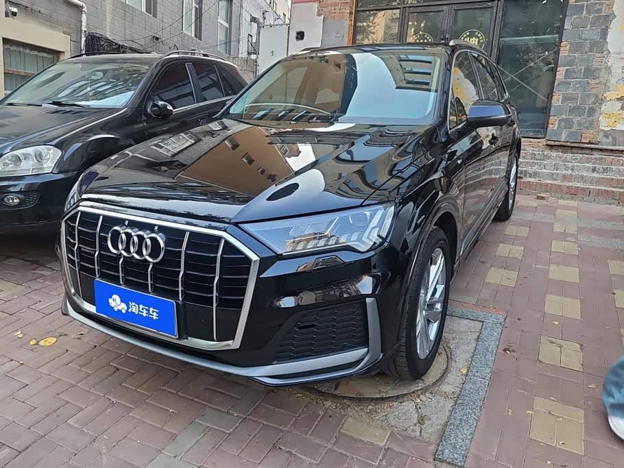 Audi Q7