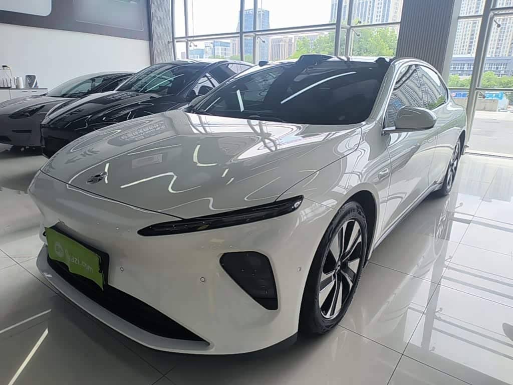 NIO ET7