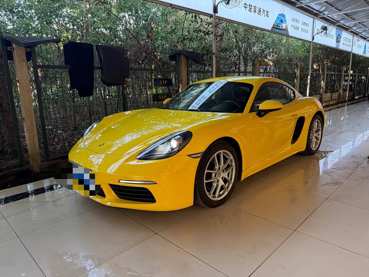 Porsche 718