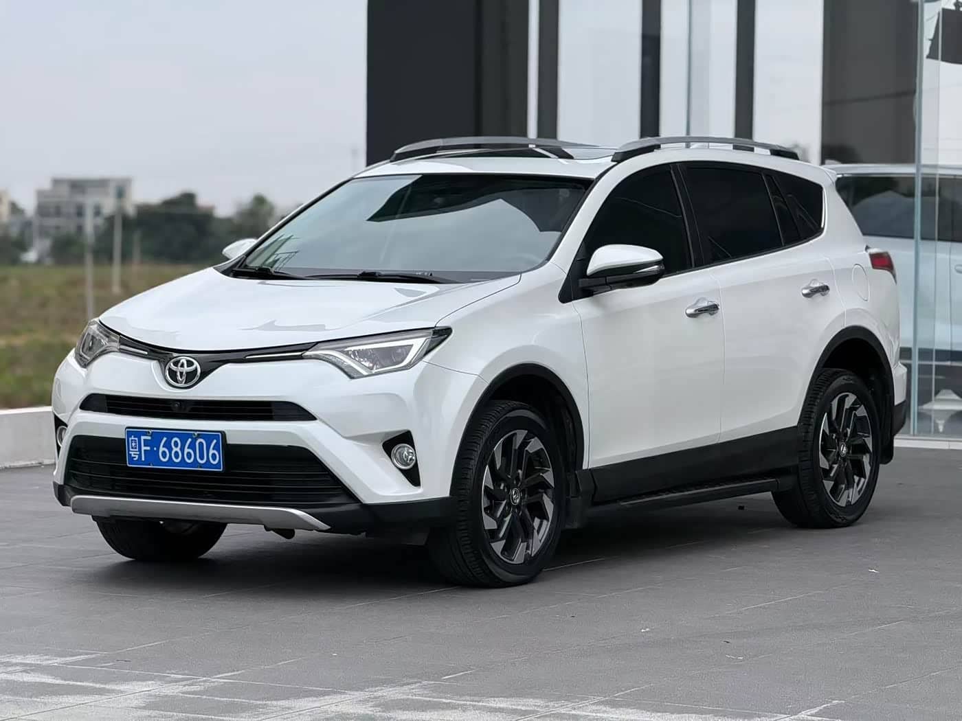 Toyota RAV4 Rongfang