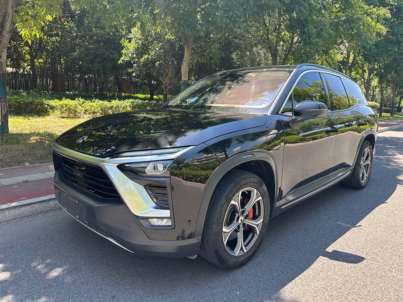 NIO ES8