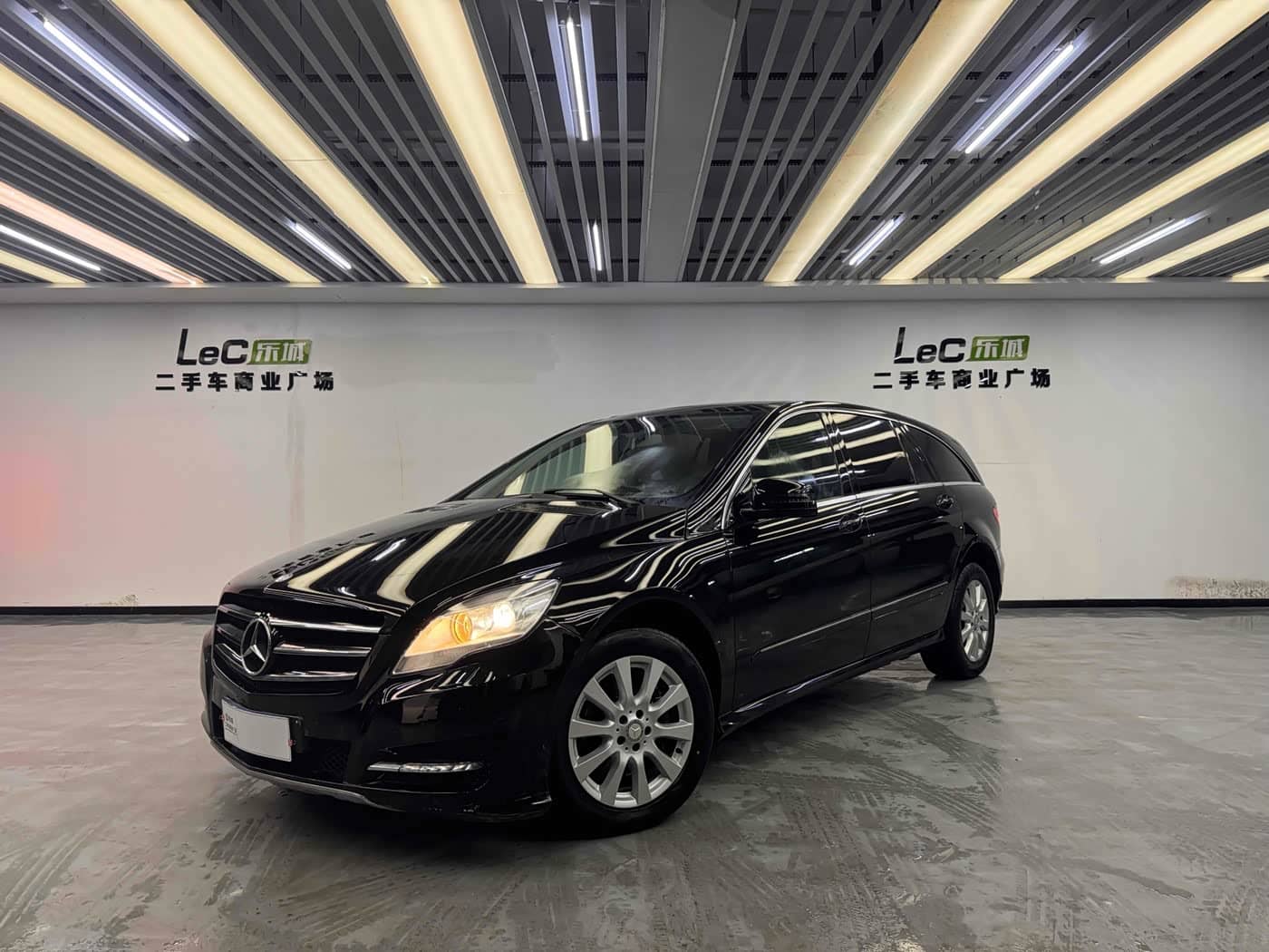 Mercedes-Benz R-Class