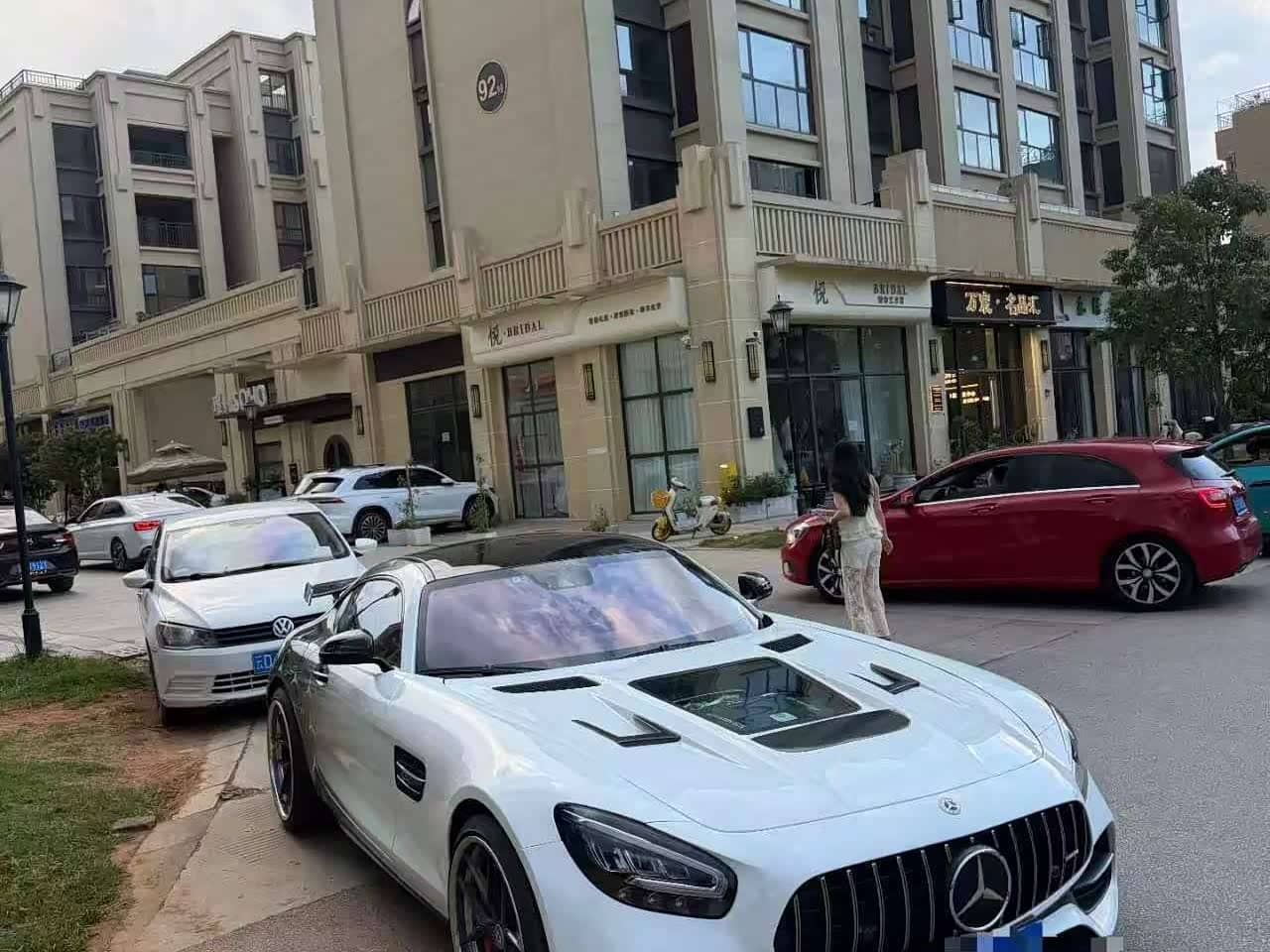 Mercedes-Benz AMG GT