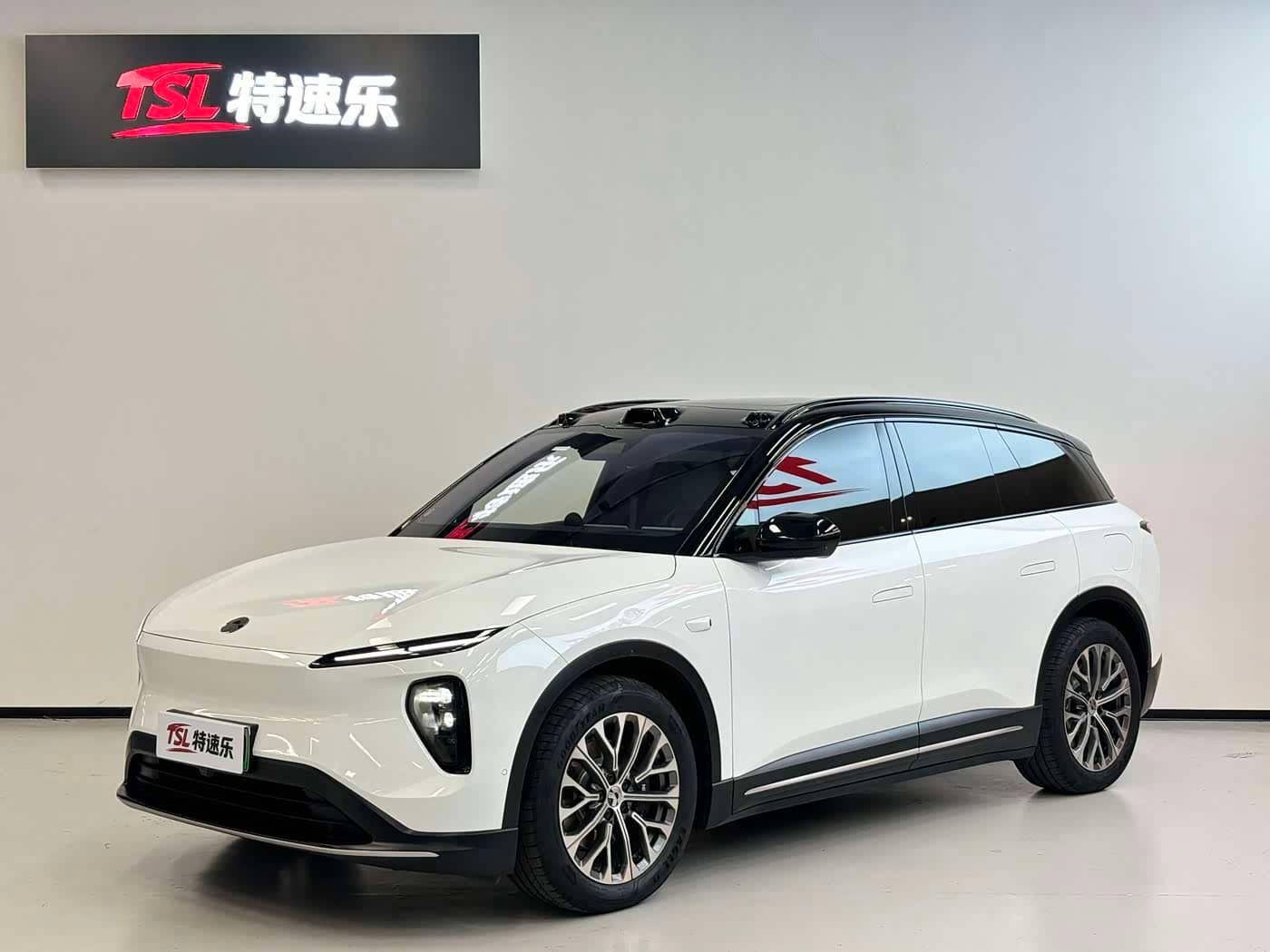 NIO ES6