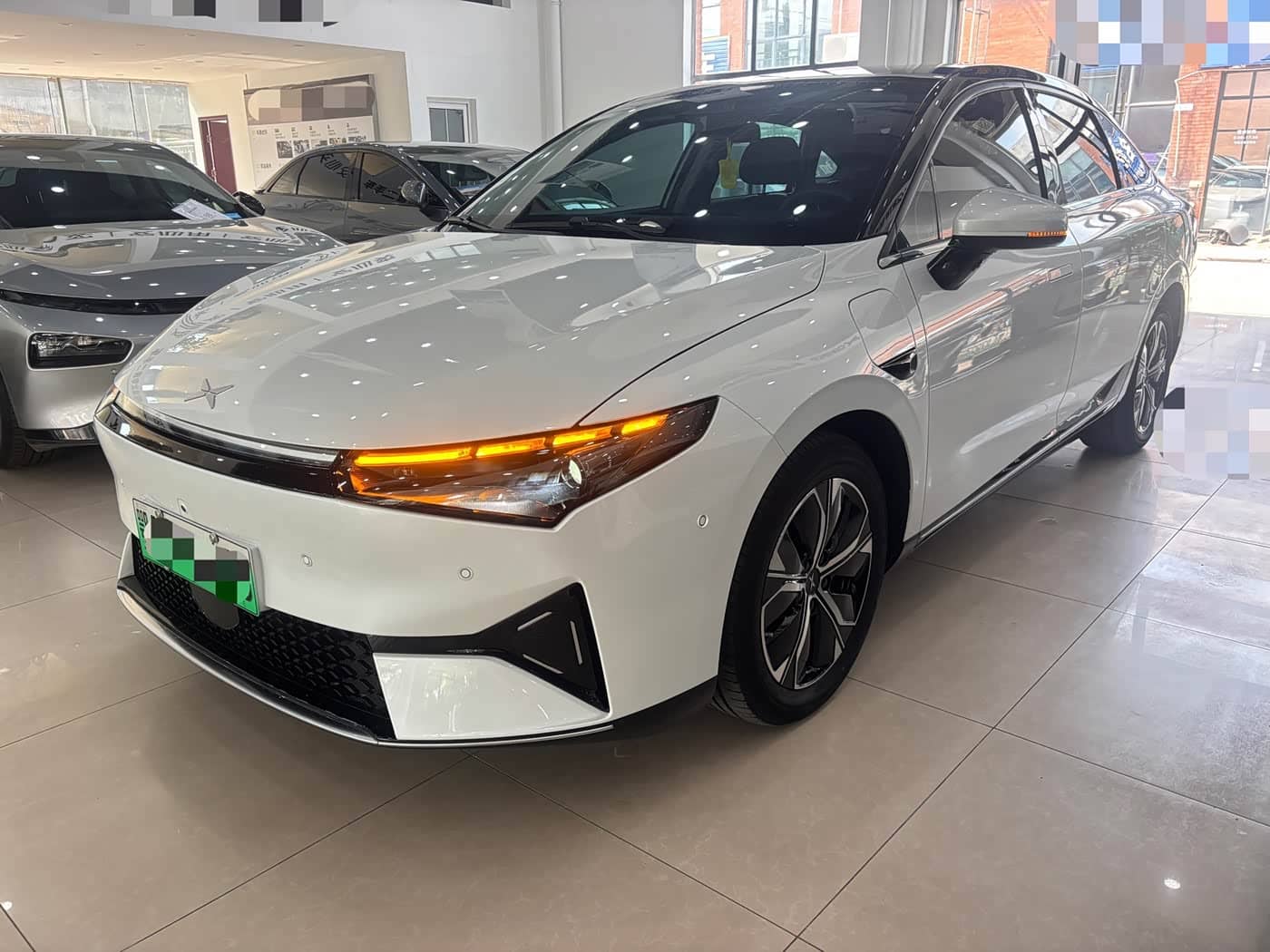 XPeng P5