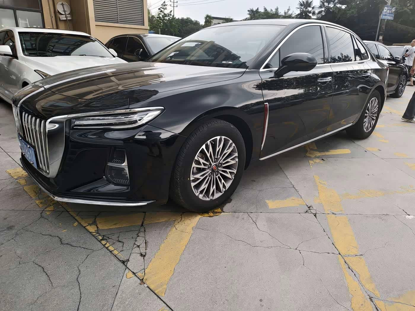 Hongqi H5