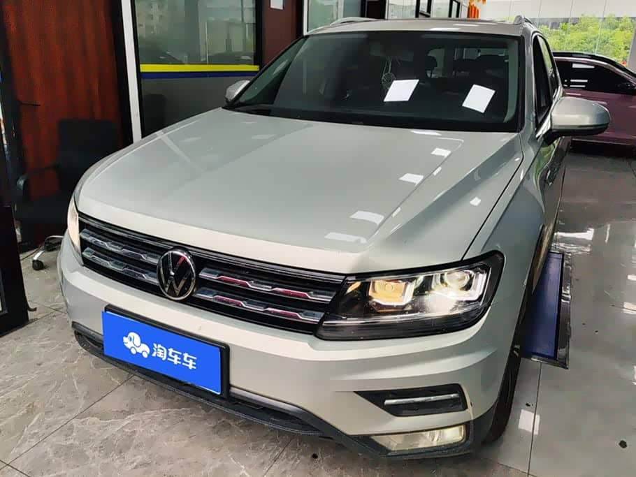 Volkswagen Tiguan L