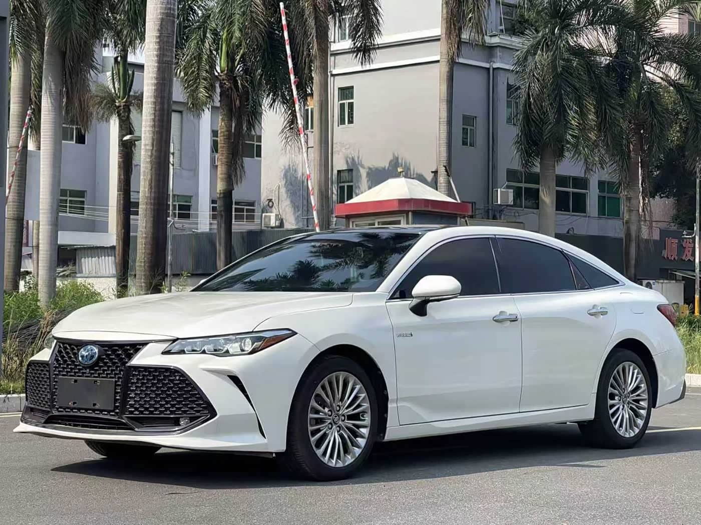 Toyota Avalon