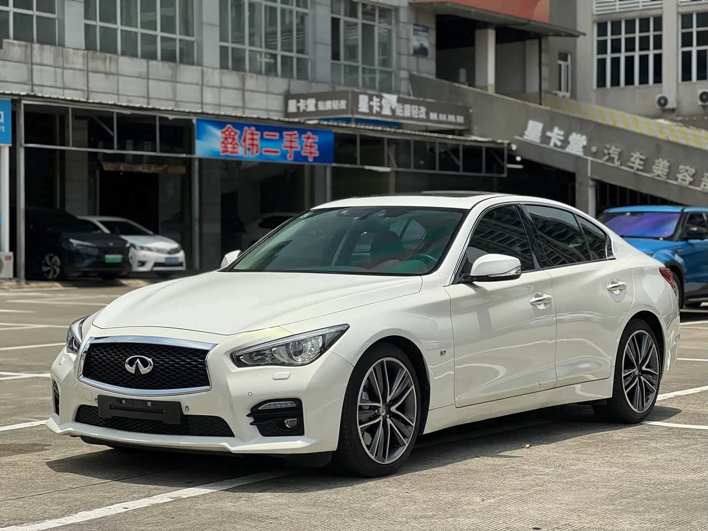 Infiniti Q50