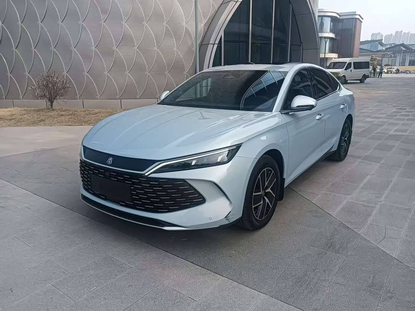 BYD Qin L